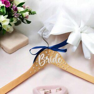 SPECIAL OCCASION HANGER